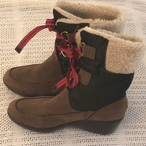 SPERRY TOP-SIDER WATER-PROOF SUEDE BOOTS